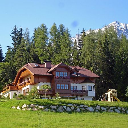 Landhaus Birgbichler - Apartments Mit Bergblick Inklusive Sommercard Ramsau am Dachstein Exterior photo