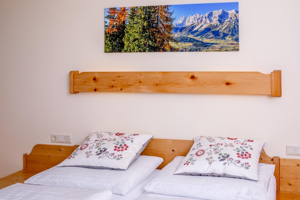 Landhaus Birgbichler - Apartments Mit Bergblick Inklusive Sommercard Ramsau am Dachstein Exterior photo